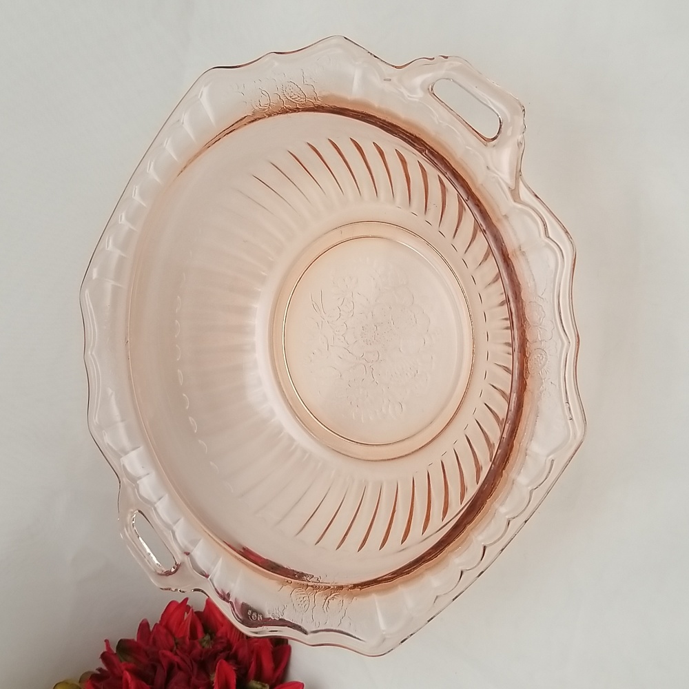Hocking Mafair Open Rose Pink Serving Bowl